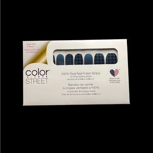 Color street nail strips - suit yourself